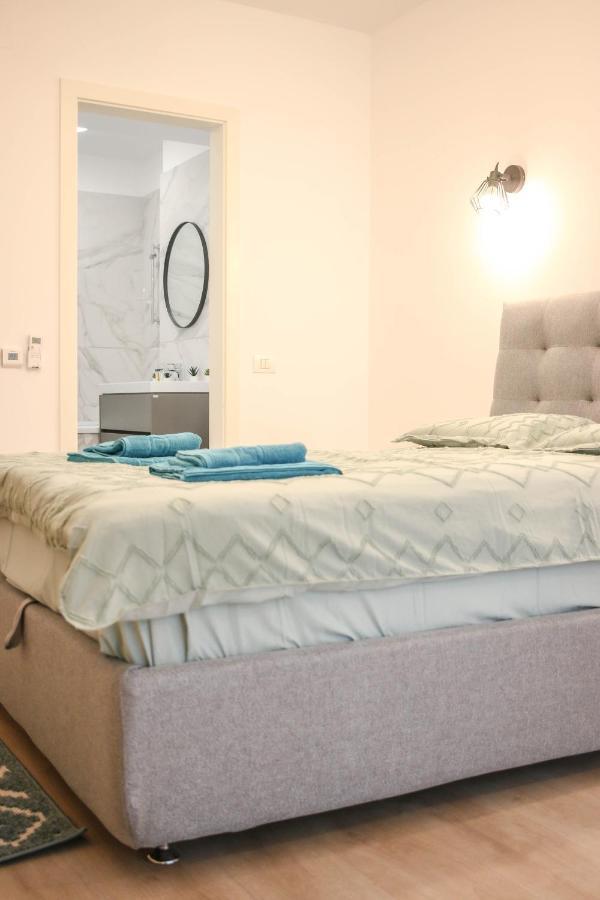 The Next Door Apartaments Bucureşti Eksteriør bilde